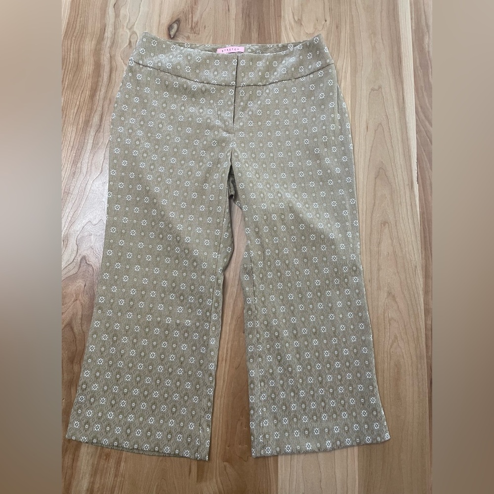 Bandolino Women's Cropped Gold Jacquard Pants, Size 4 Straight Leg